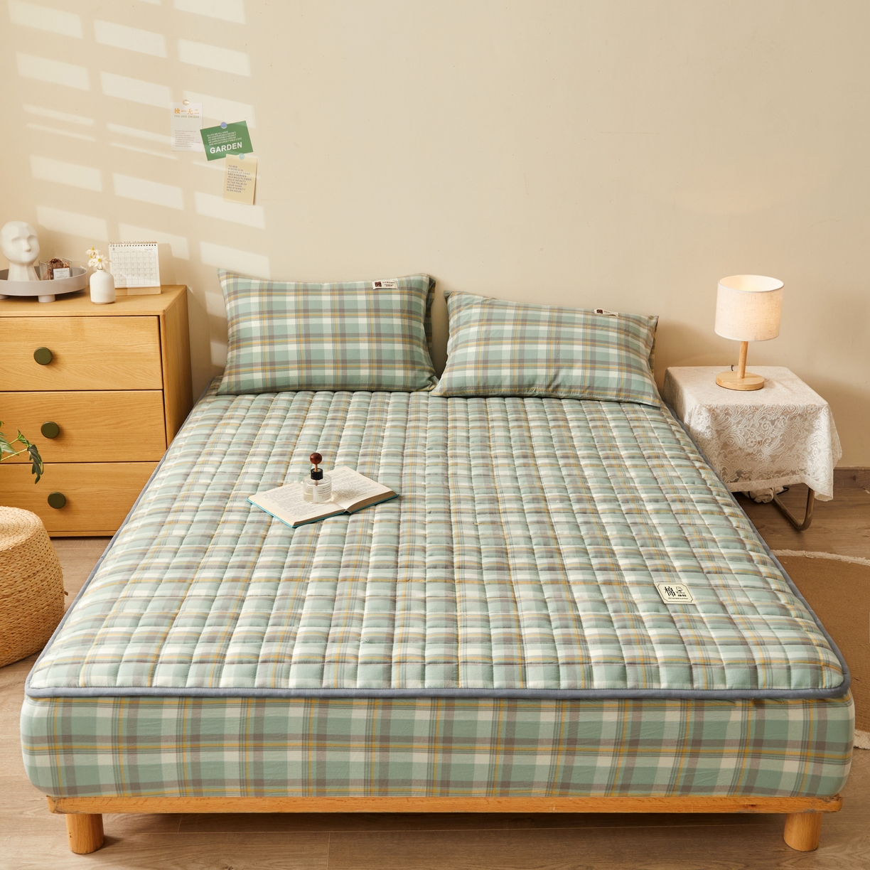 91家纺网 家纺一手货源 找家纺 （总）喜居 2023新款A类色织全棉水洗棉色织夹棉大豆床笠纯棉床笠直播