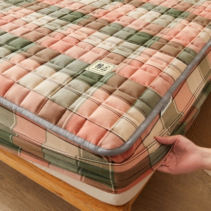 91家纺网 家纺一手货源 找家纺 （总）喜居 2023新款A类色织全棉水洗棉色织夹棉大豆床笠纯棉床笠直播