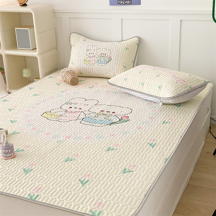 91家纺网 家纺一手货源 找家纺 昔可家纺 2023新款大版卡通乳胶凉席第二批 好朋友踏青