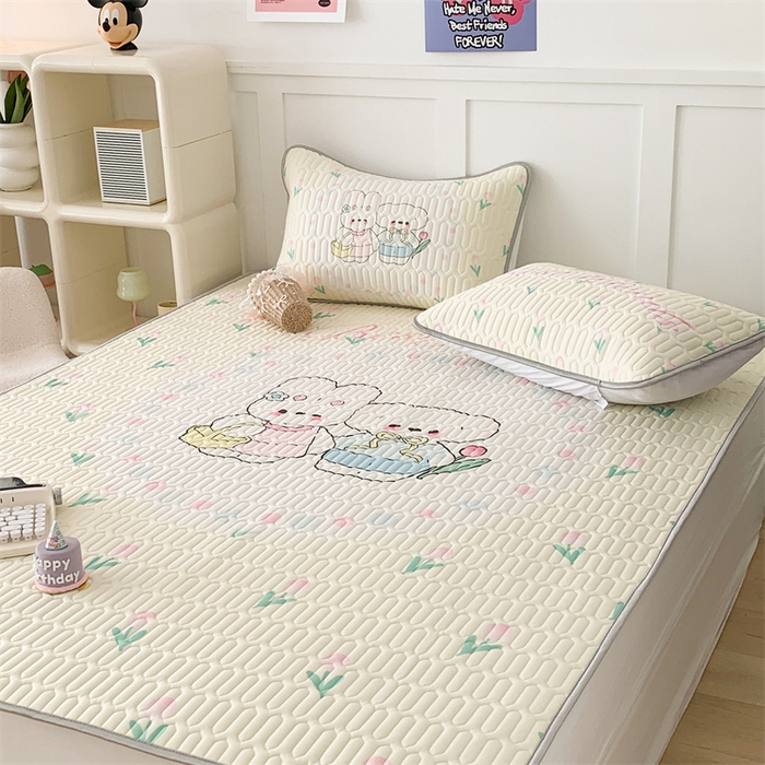 91家纺网 家纺一手货源 找家纺 昔可家纺 2023新款大版卡通乳胶凉席第二批 好朋友踏青