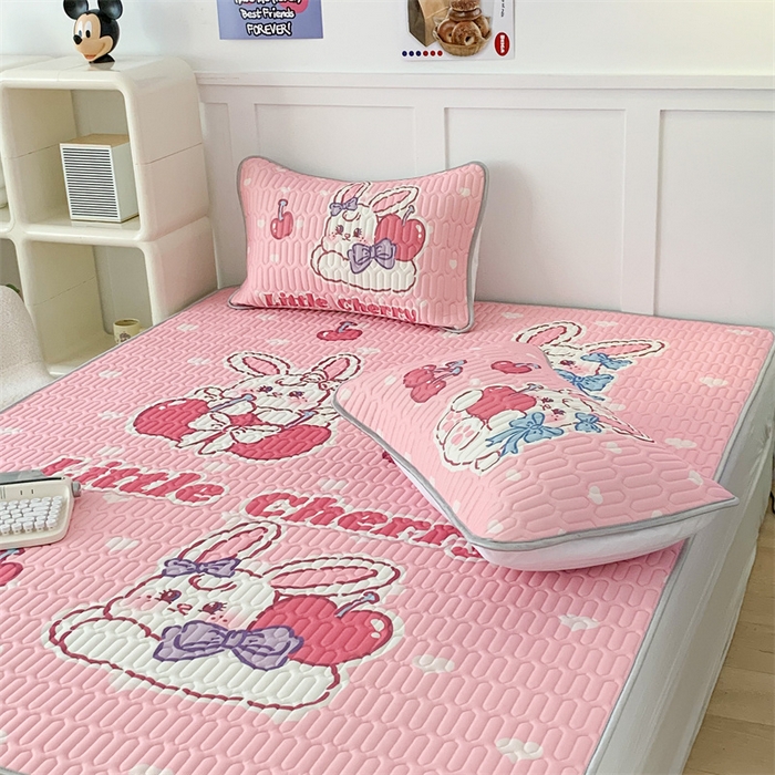 91家纺网 家纺一手货源 找家纺 昔可家纺 2023新款大版卡通乳胶凉席第二批 飞天樱桃兔