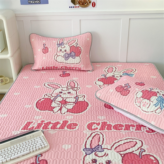 91家纺网 家纺一手货源 找家纺 昔可家纺 2023新款大版卡通乳胶凉席第二批 飞天樱桃兔