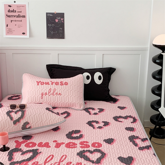 91家纺网 家纺一手货源 找家纺 （总）昔可家纺 2023新款甜酷黑粉系列乳胶凉席