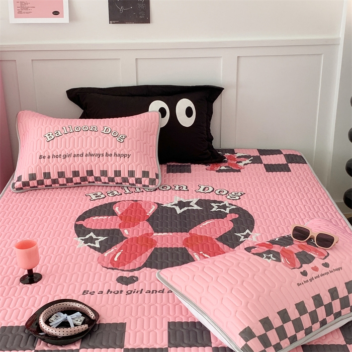 91家纺网 家纺一手货源 找家纺 昔可家纺 2023新款甜酷黑粉系列乳胶凉席 气球狗狗