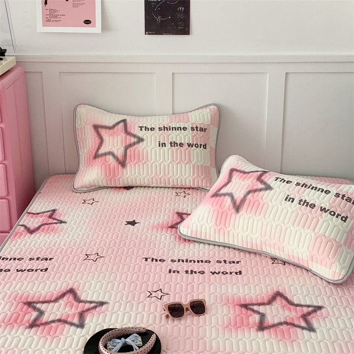 91家纺网 家纺一手货源 找家纺 昔可家纺 2023新款甜酷黑粉系列乳胶凉席 甜酷粉星