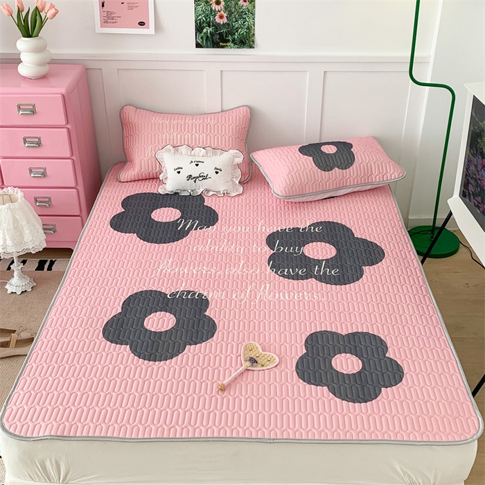 91家纺网 家纺一手货源 找家纺 昔可家纺 2023新款甜酷黑粉系列乳胶凉席 甜酷黑粉花花