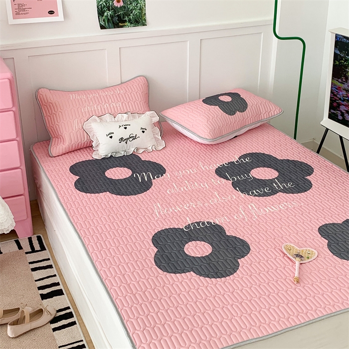 91家纺网 家纺一手货源 找家纺 昔可家纺 2023新款甜酷黑粉系列乳胶凉席 甜酷黑粉花花