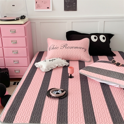 91家纺网 家纺一手货源 找家纺 （总）昔可家纺 2023新款甜酷黑粉系列乳胶凉席