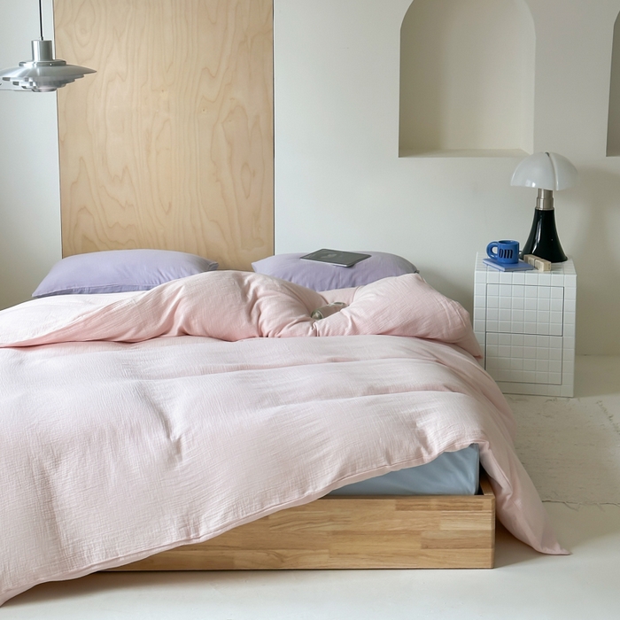 91家纺网 家纺一手货源 找家纺 玛奇朵 2023新品ins混搭风双层皱皱纱四件套 桃之夭夭