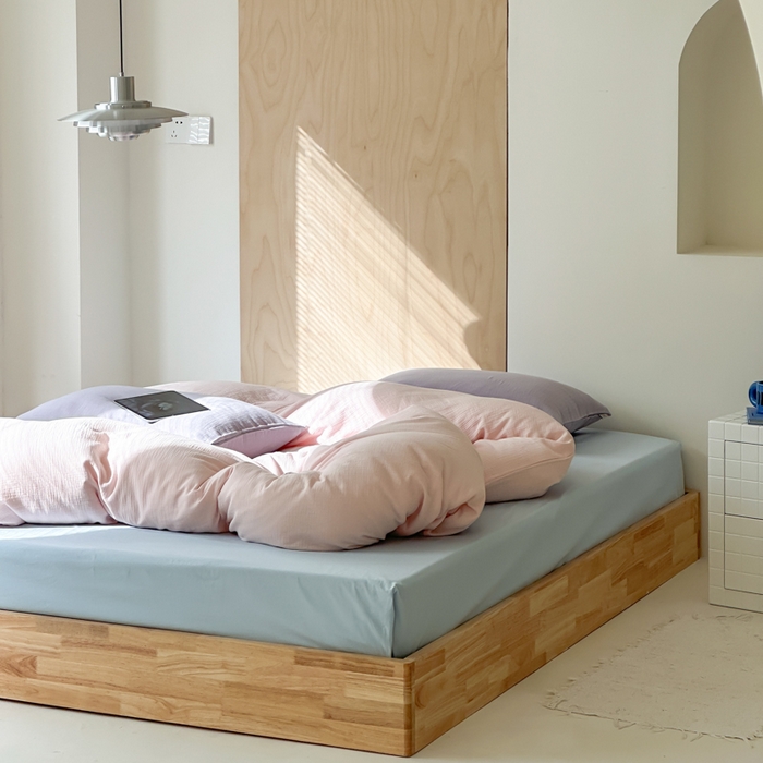 91家纺网 家纺一手货源 找家纺 玛奇朵 2023新品ins混搭风双层皱皱纱四件套 桃之夭夭