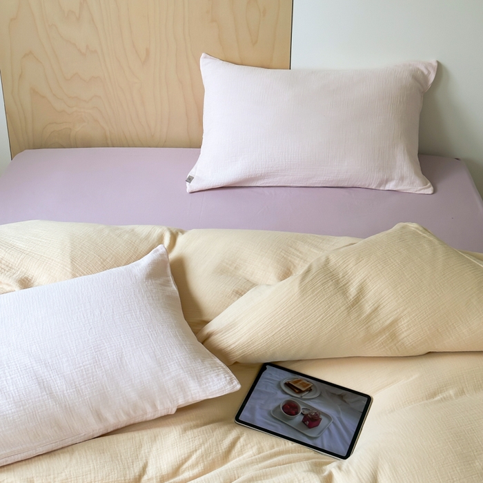 91家纺网 家纺一手货源 找家纺 玛奇朵 2023新品ins混搭风双层皱皱纱四件套 香草丝绒