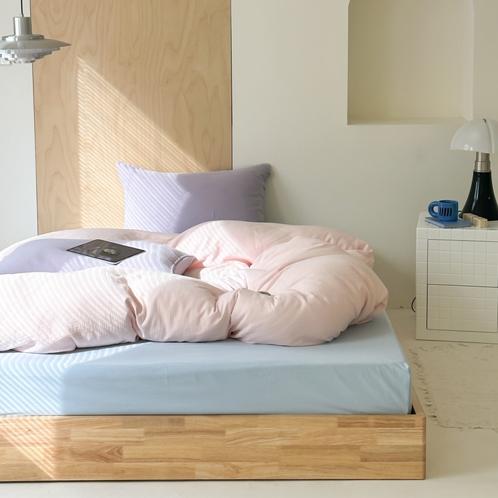 91家纺网 家纺一手货源 找家纺 玛奇朵 2023新品ins混搭风双层皱皱纱四件套 桃之夭夭