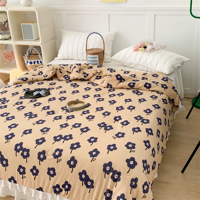 91家纺网 家纺一手货源 找家纺 昔可家纺 2023新款花边款云柔针织大豆夏被 山野莫奈