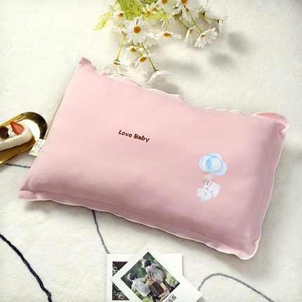 91家纺网 家纺一手货源 找家纺 （总）沁童 2023新款儿童双色针织棉枕头30*60CM-梦幻童年