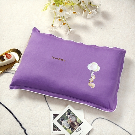 91家纺网 家纺一手货源 找家纺 （总）沁童 2023新款儿童双色针织棉枕头30*60CM-梦幻童年