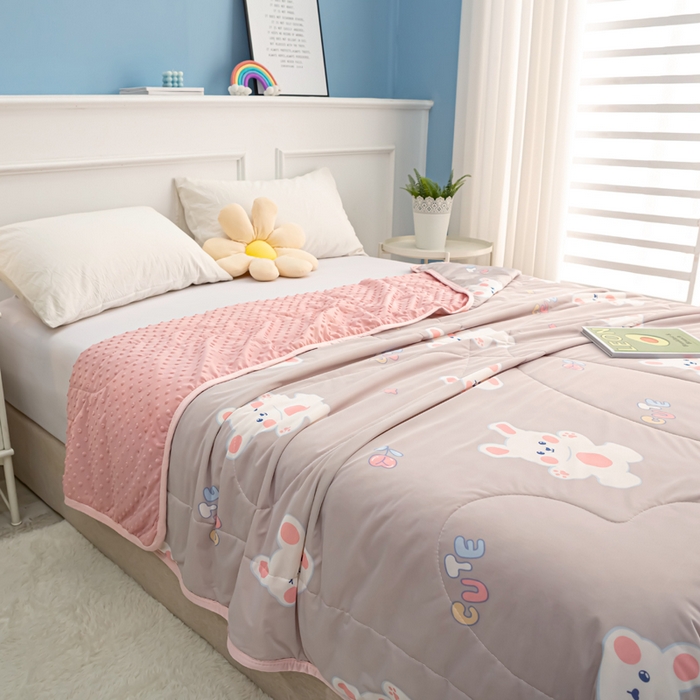 91家纺网 家纺一手货源 找家纺 云家 2023新款豆豆被空调被薄被子夏凉被夏季单人学生宿舍夏被可机洗 凉感丝跳跳兔