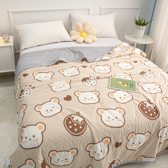 91家纺网 家纺一手货源 找家纺 云家 2023新款豆豆被空调被薄被子夏凉被夏季单人学生宿舍夏被可机洗 凉感丝笑呆熊