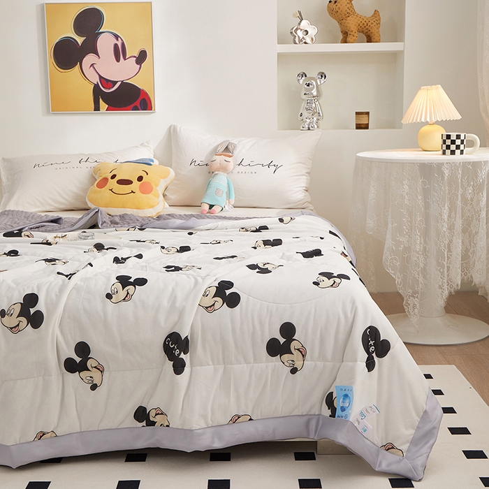 91家纺网 家纺一手货源 找家纺 一米阳光 2023新款凉感丝豆豆款包边夏被 米奇头