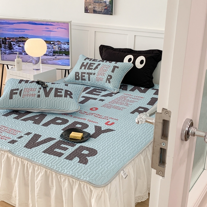 91家纺网 家纺一手货源 找家纺 昔可2023新款ins简约风乳胶凉席 蓝色字母