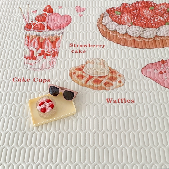 91家纺网 家纺一手货源 找家纺 昔可家纺2023新款ins创意风乳胶凉席 草莓派