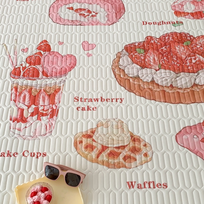 91家纺网 家纺一手货源 找家纺 昔可家纺2023新款ins创意风乳胶凉席 草莓派