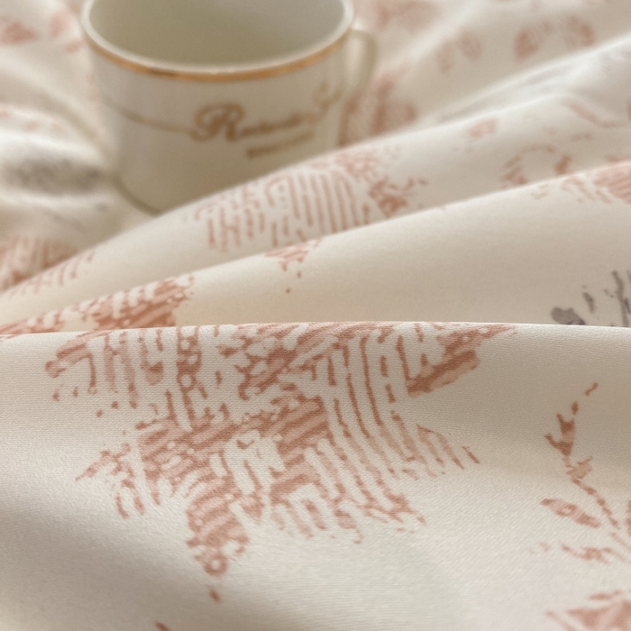 91家纺网 家纺一手货源 找家纺 棉生活 2023新款莱赛尔天丝绣花夏被 晨光 粉