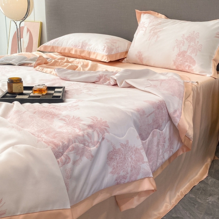 91家纺网 家纺一手货源 找家纺 棉生活 2023新款莱赛尔天丝绣花夏被 洛林 粉