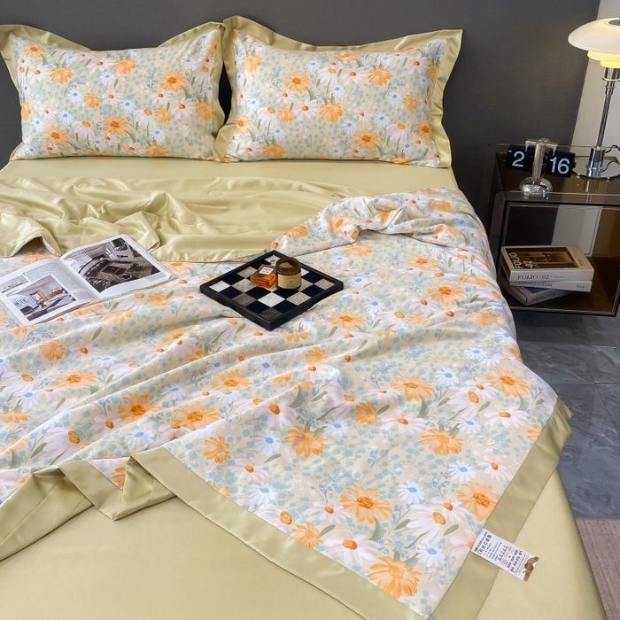 91家纺网 家纺一手货源 找家纺 棉生活 2023新款莱赛尔天丝绣花夏被 松菊 桔