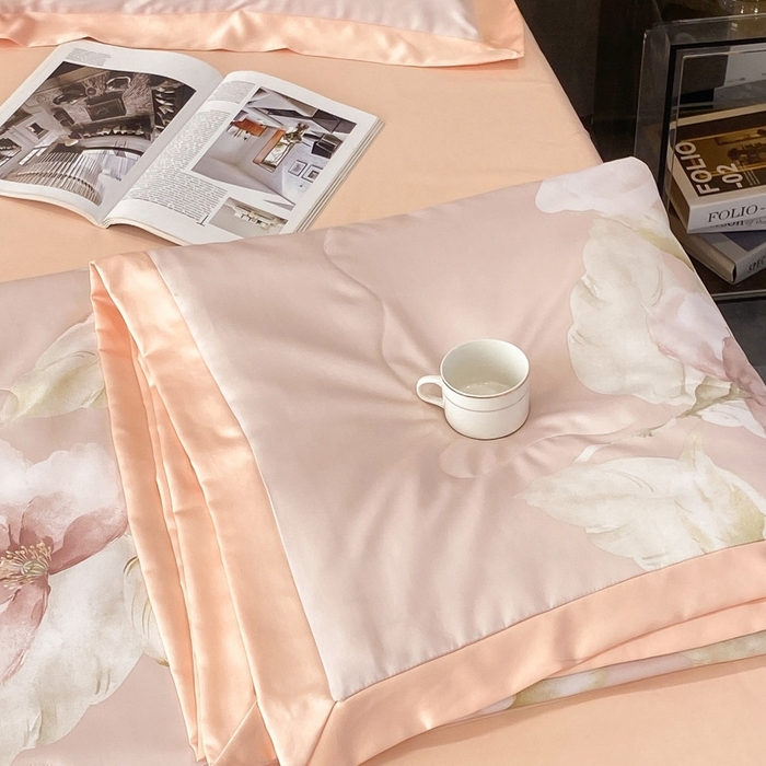 91家纺网 家纺一手货源 找家纺 棉生活 2023新款莱赛尔天丝绣花夏被 香蜜 粉