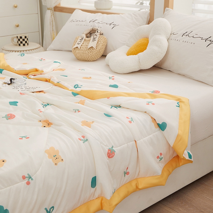 91家纺网 家纺一手货源 找家纺 一米阳光 2023新款凉感丝包边款夏被 可爱熊头