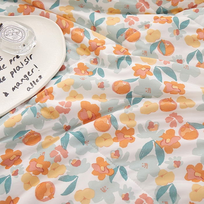 91家纺网 家纺一手货源 找家纺 一米阳光 2023新款凉感丝包边款夏被 橘意