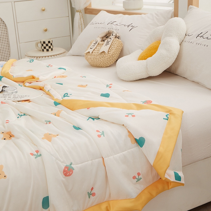 91家纺网 家纺一手货源 找家纺 一米阳光 2023新款凉感丝包边款夏被 可爱熊头