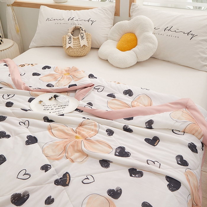 91家纺网 家纺一手货源 找家纺 一米阳光 2023新款凉感丝包边款夏被 香氛