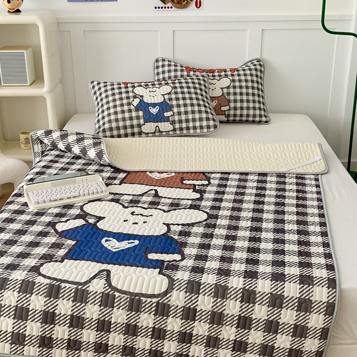 91家纺网 家纺一手货源 找家纺 昔可家纺2023新款大版卡通乳胶凉席第二批 格子底卡通