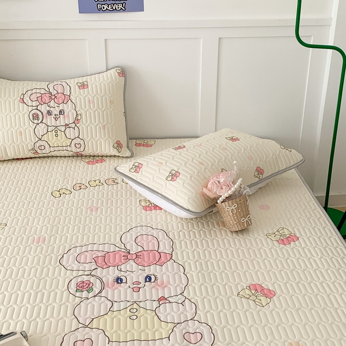 91家纺网 家纺一手货源 找家纺 昔可家纺2023新款大版卡通乳胶凉席第二批 化妆兔兔