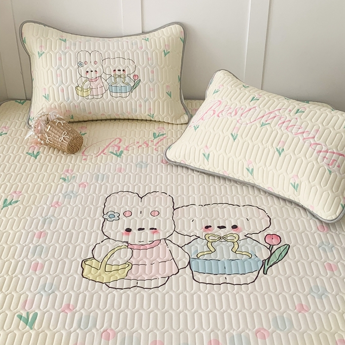 91家纺网 家纺一手货源 找家纺 昔可家纺2023新款大版卡通乳胶凉席第二批 好朋友踏青