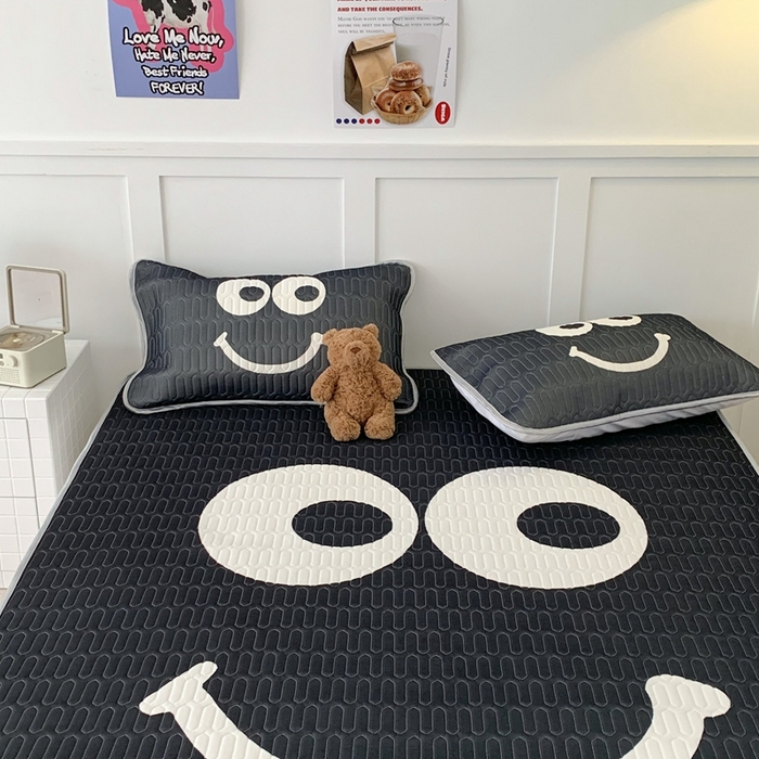 91家纺网 家纺一手货源 找家纺 昔可家纺2023新款大版卡通乳胶凉席第二批 黑色笑脸