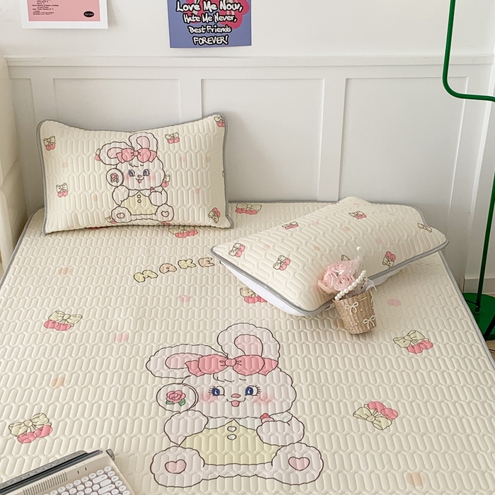 91家纺网 家纺一手货源 找家纺 昔可家纺2023新款大版卡通乳胶凉席第二批 化妆兔兔