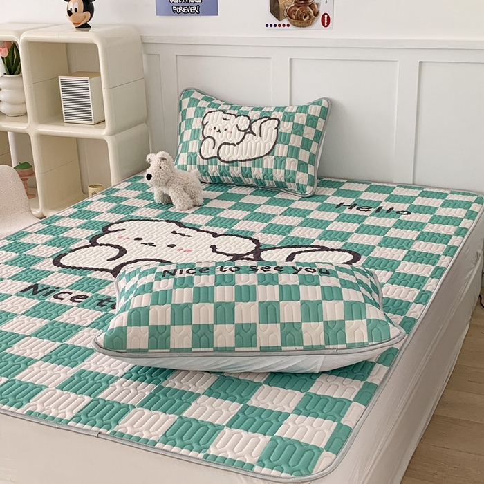 91家纺网 家纺一手货源 找家纺 昔可家纺2023新款大版卡通乳胶凉席第二批 绿色棋盘格狗