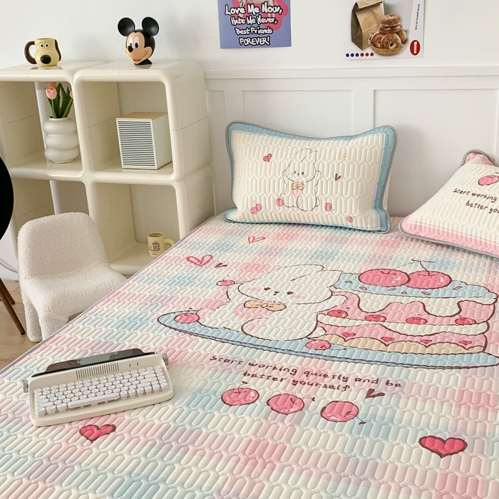 91家纺网 家纺一手货源 找家纺 昔可家纺2023新款大版卡通乳胶凉席第二批 樱桃蛋糕