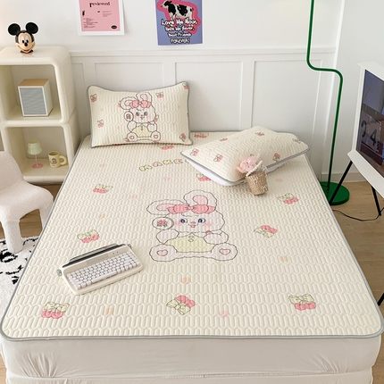 91家纺网 家纺一手货源 找家纺 昔可家纺2023新款大版卡通乳胶凉席第二批 化妆兔兔