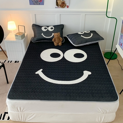 91家纺网 家纺一手货源 找家纺 昔可家纺2023新款大版卡通乳胶凉席第二批 黑色笑脸