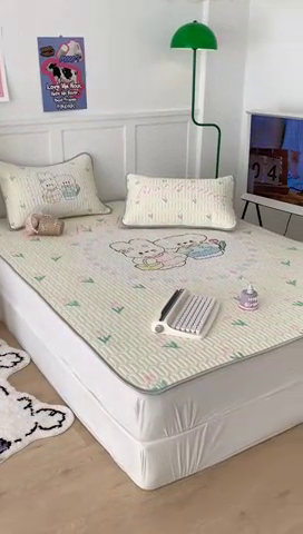 91家纺网 家纺一手货源 找家纺 昔可家纺2023新款大版卡通乳胶凉席第二批 好朋友踏青