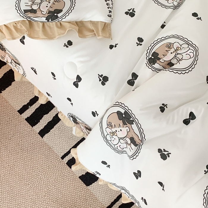 91家纺网 家纺一手货源 找家纺 昔可家纺2023新款花边款云柔针织大豆夏被 黑花女孩