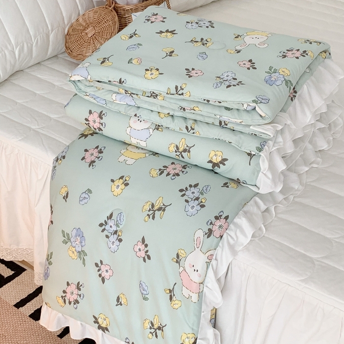 91家纺网 家纺一手货源 找家纺 昔可家纺2023新款花边款云柔针织大豆夏被 花小兔