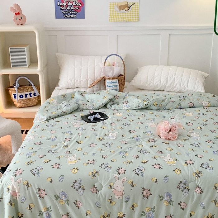 91家纺网 家纺一手货源 找家纺 昔可家纺2023新款花边款云柔针织大豆夏被 花小兔