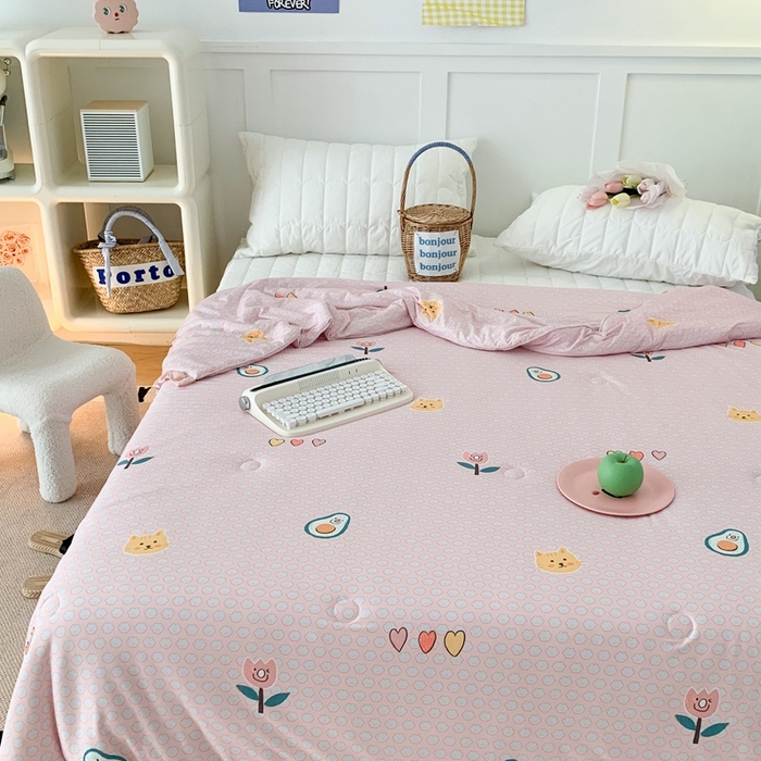 91家纺网 家纺一手货源 找家纺 昔可家纺2023新款花边款云柔针织大豆夏被 脚印猫猫