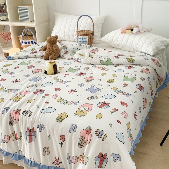 91家纺网 家纺一手货源 找家纺 昔可家纺2023新款花边款云柔针织大豆夏被 夏日萌趣