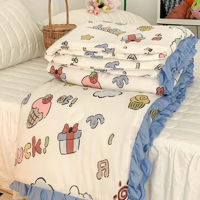 91家纺网 家纺一手货源 找家纺 昔可家纺2023新款花边款云柔针织大豆夏被 夏日萌趣