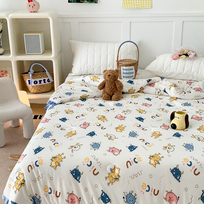 91家纺网 家纺一手货源 找家纺 昔可家纺2023新款花边款云柔针织大豆夏被 小怪兽